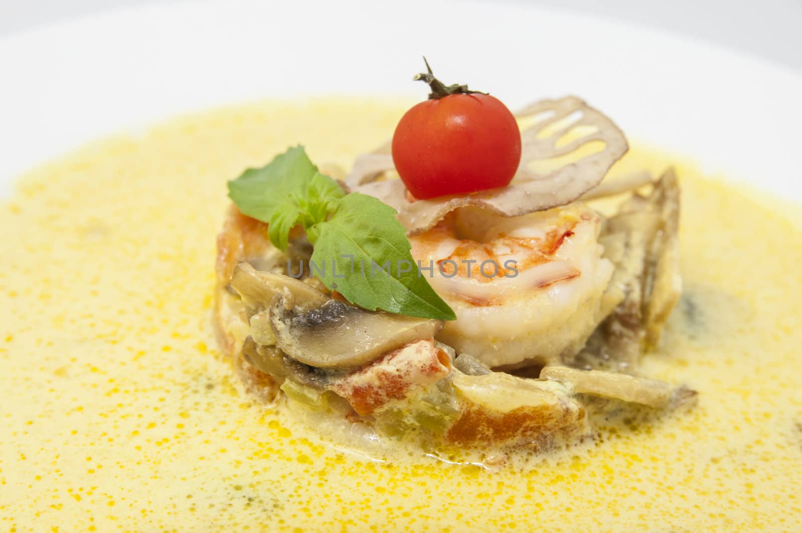 Shrimp soup puree of mushrooms and vegetables