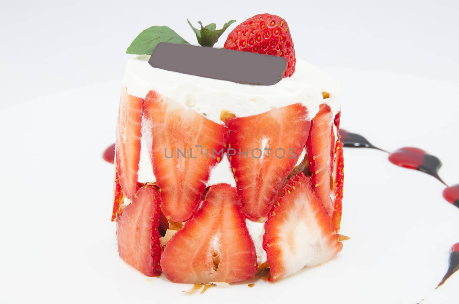 creamy strawberry dessert by Lester120