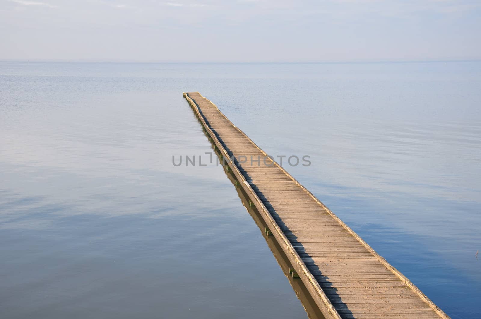 Sea pier by rbiedermann