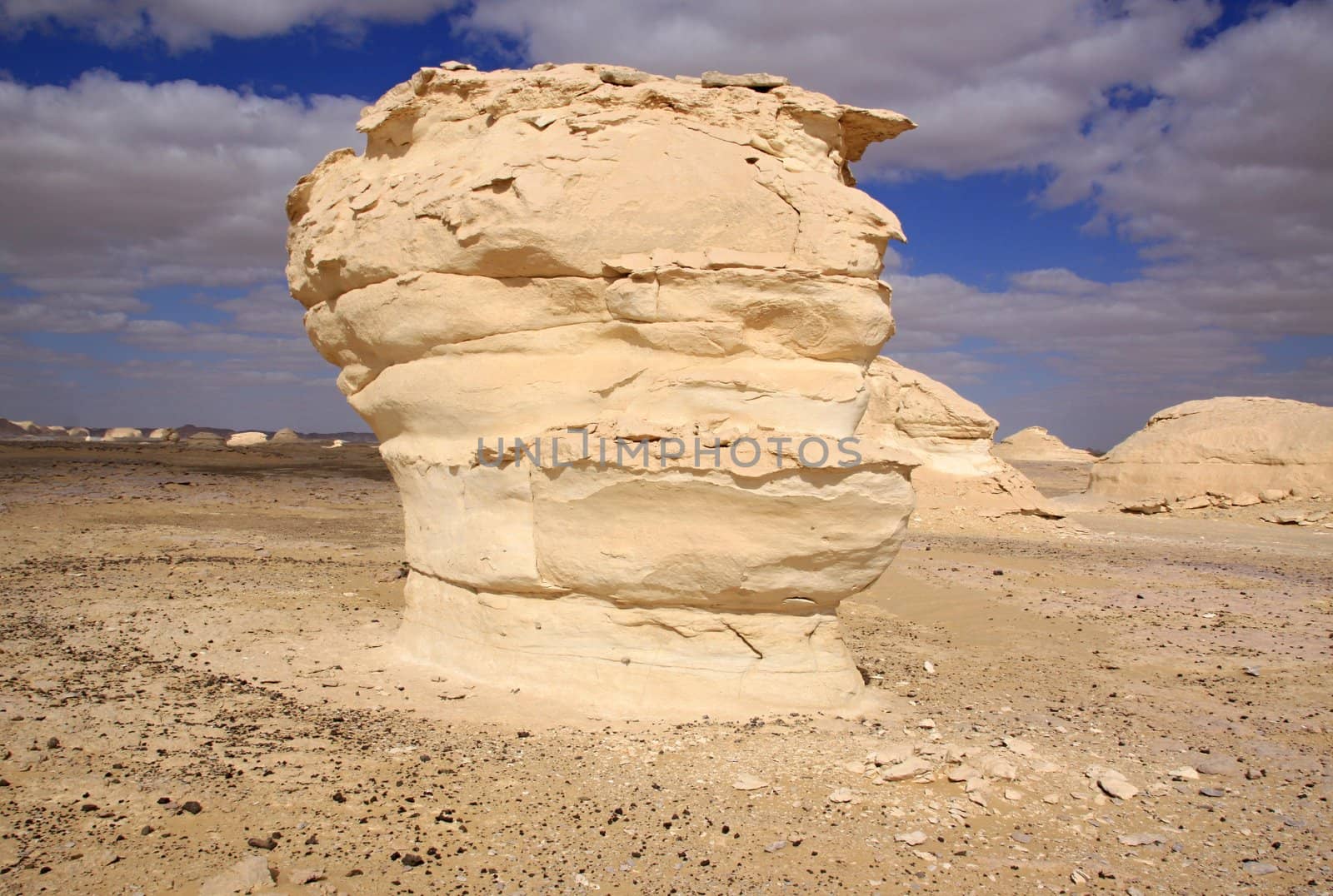 Whitte desert statue,Egypt by jnerad