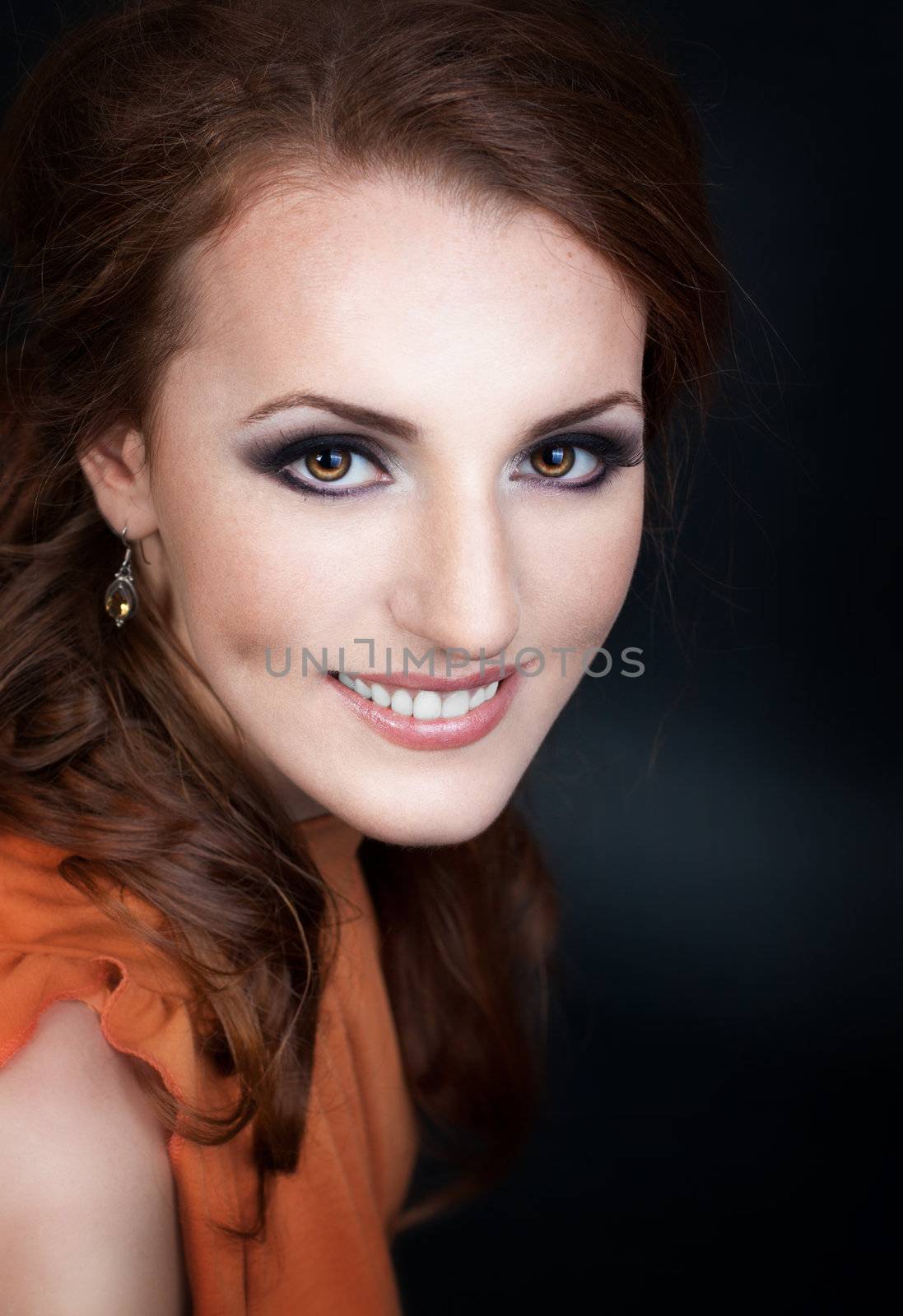 Close up portrait of a girl smiling 