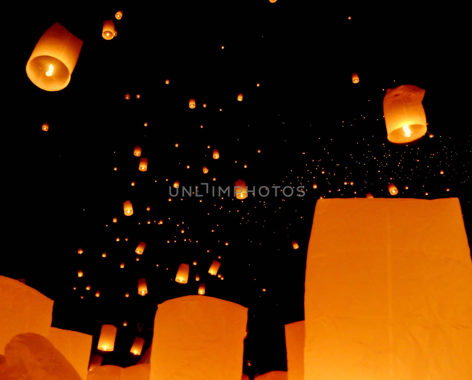 Floating lantern, Yi Peng Balloon Festival in Chiangmai Thailand 