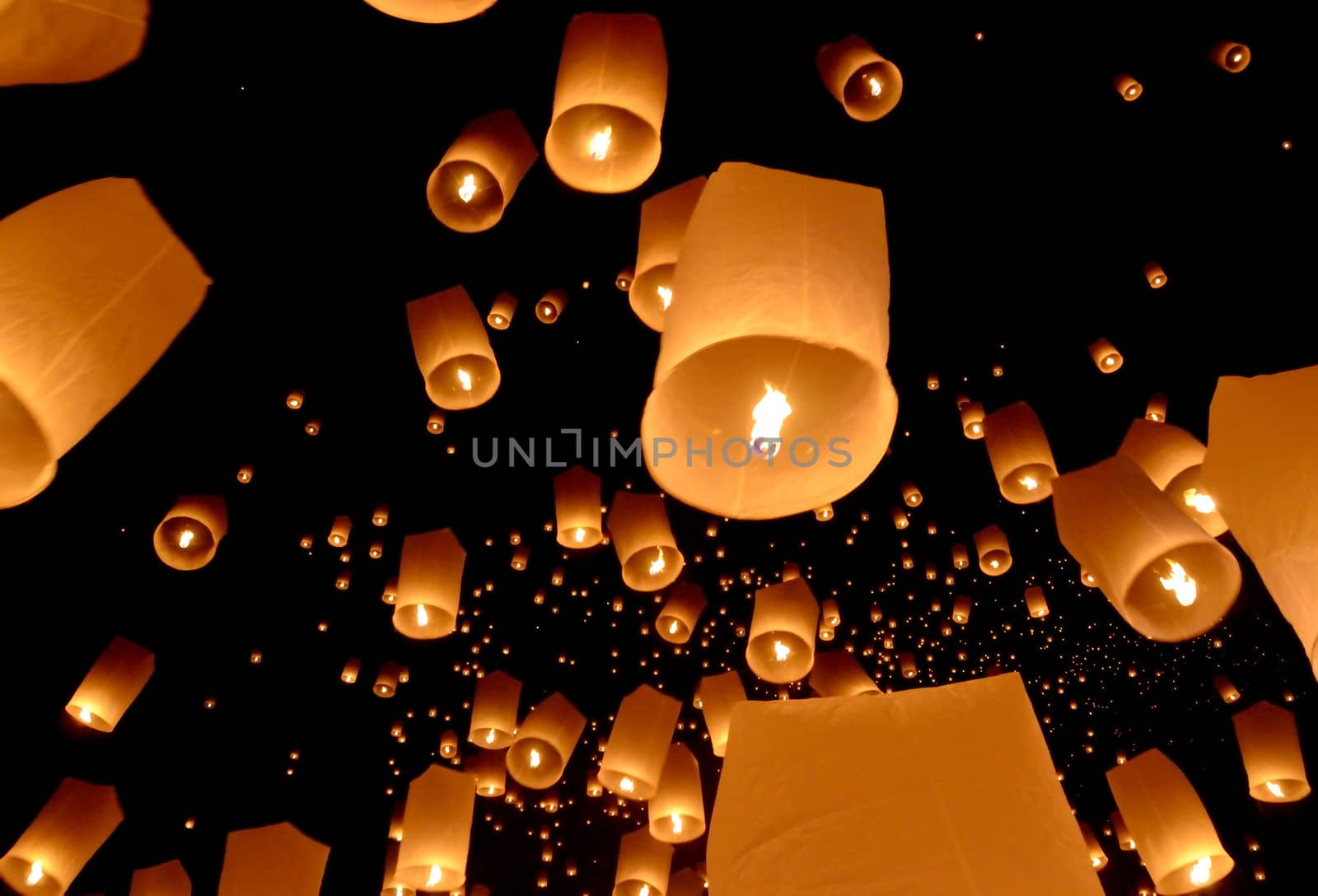 Floating lantern, Yi Peng Balloon Festival in Chiangmai Thailand