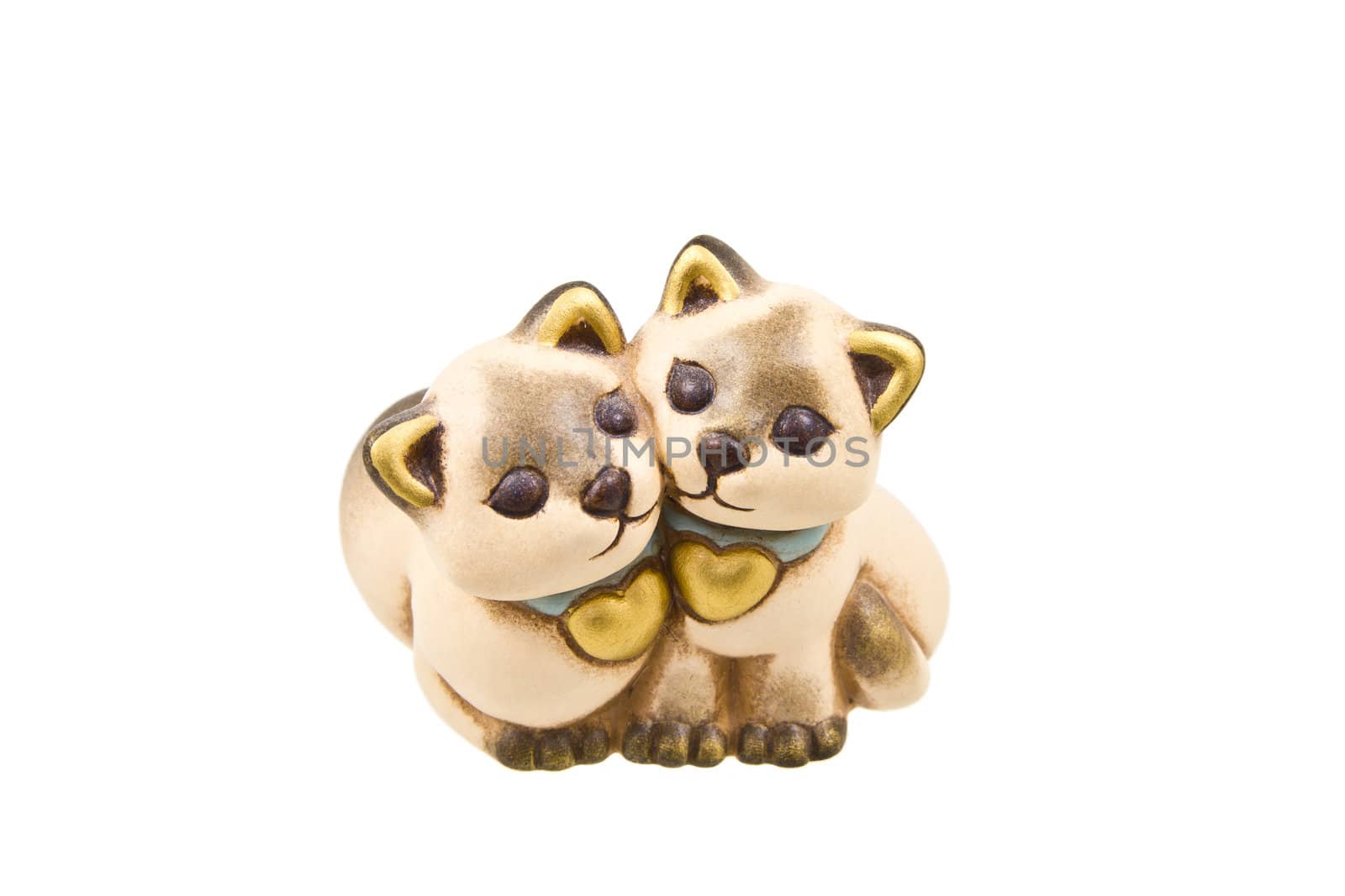 Two lovely cats statue with golden hearts by huntz