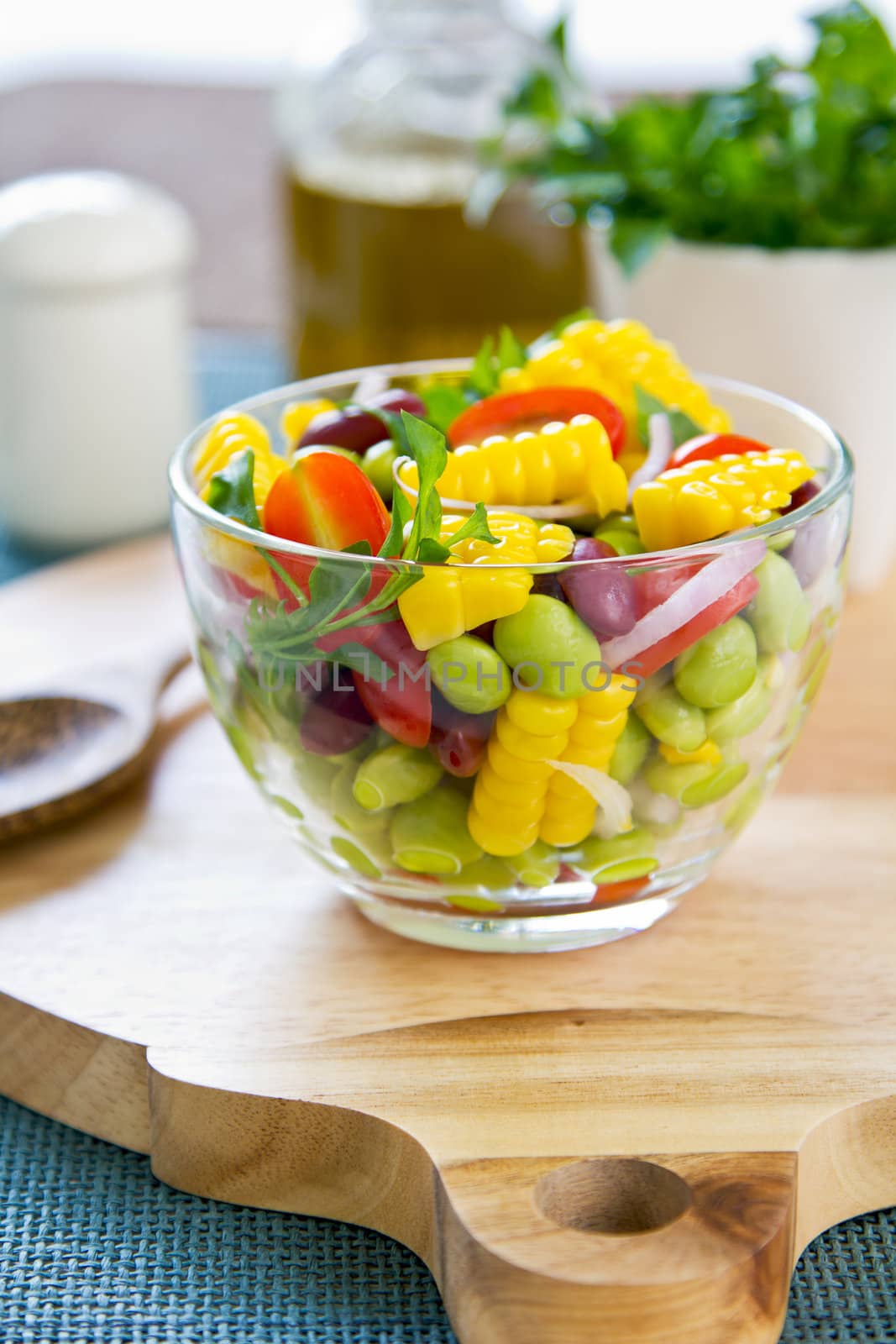 Beans and Corn salad by vanillaechoes