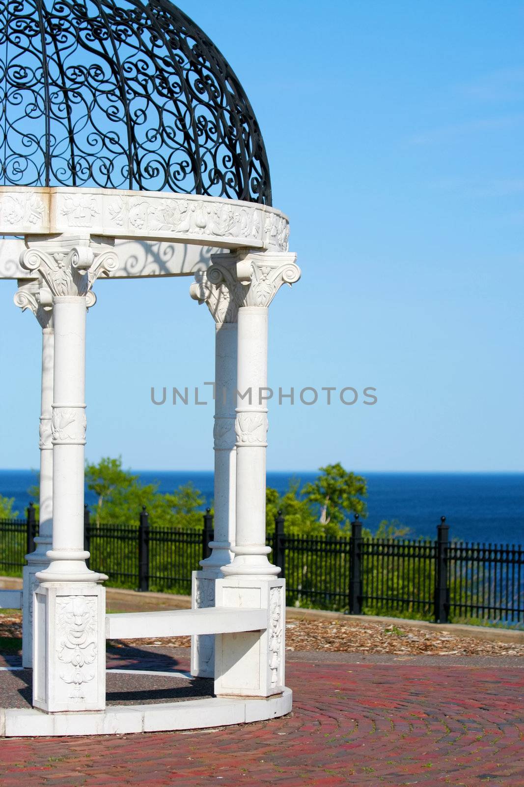 Gazebo by Lake Superior by jarenwicklund