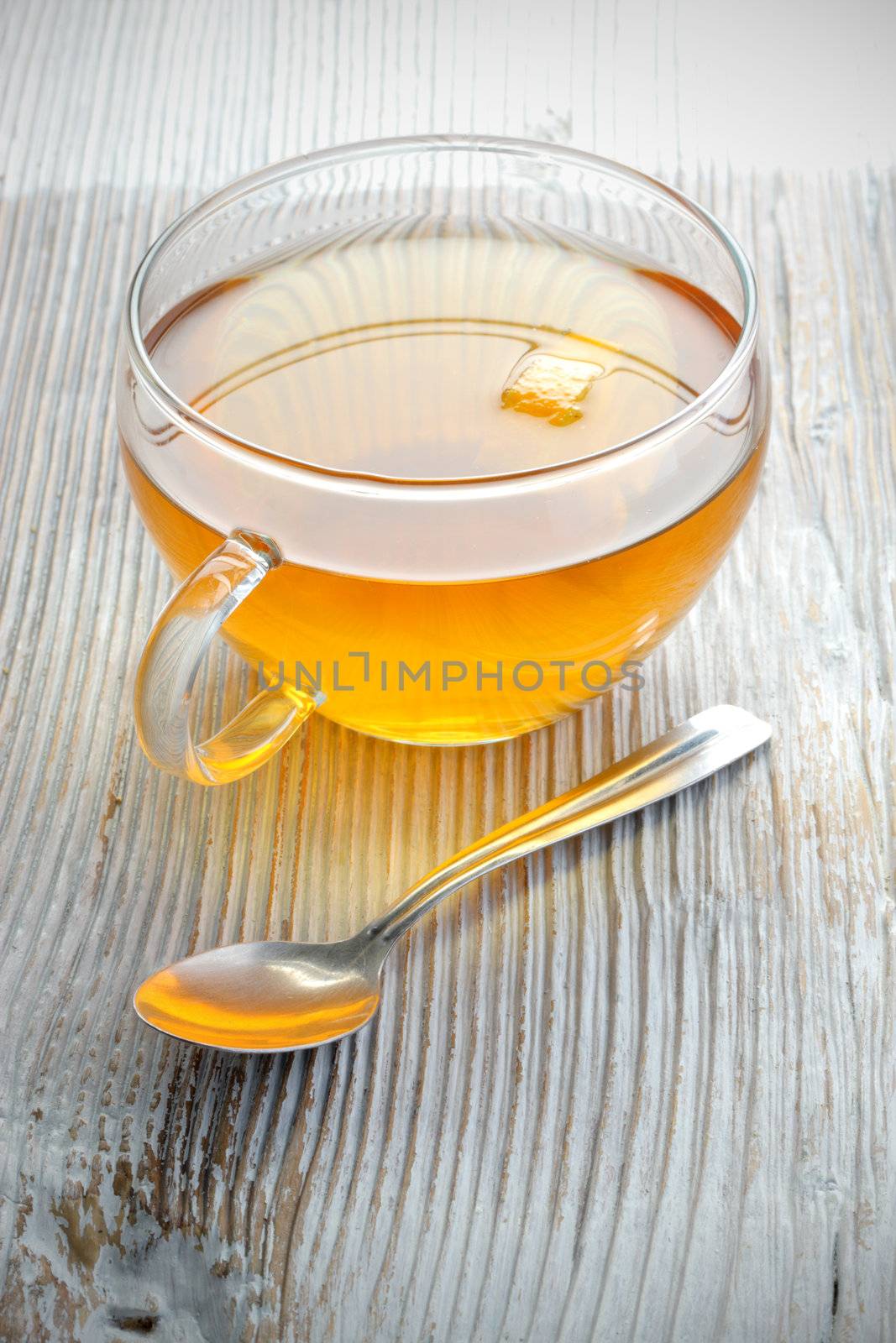 Orange tea  by stokkete