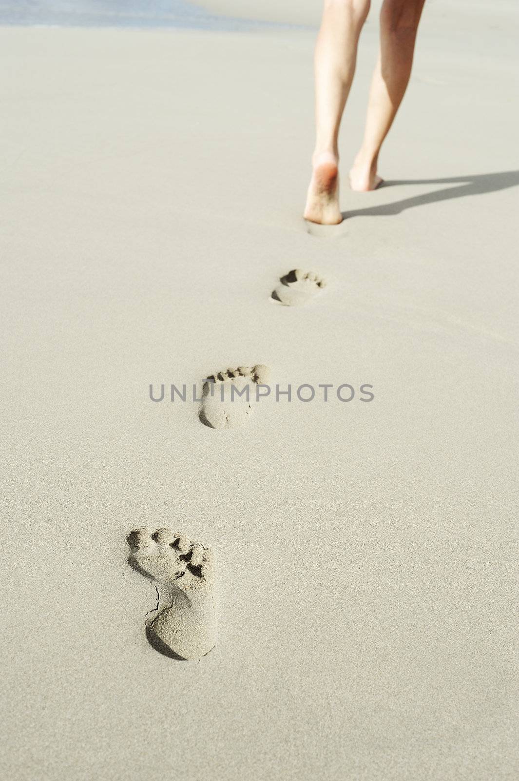 footprints by stokkete