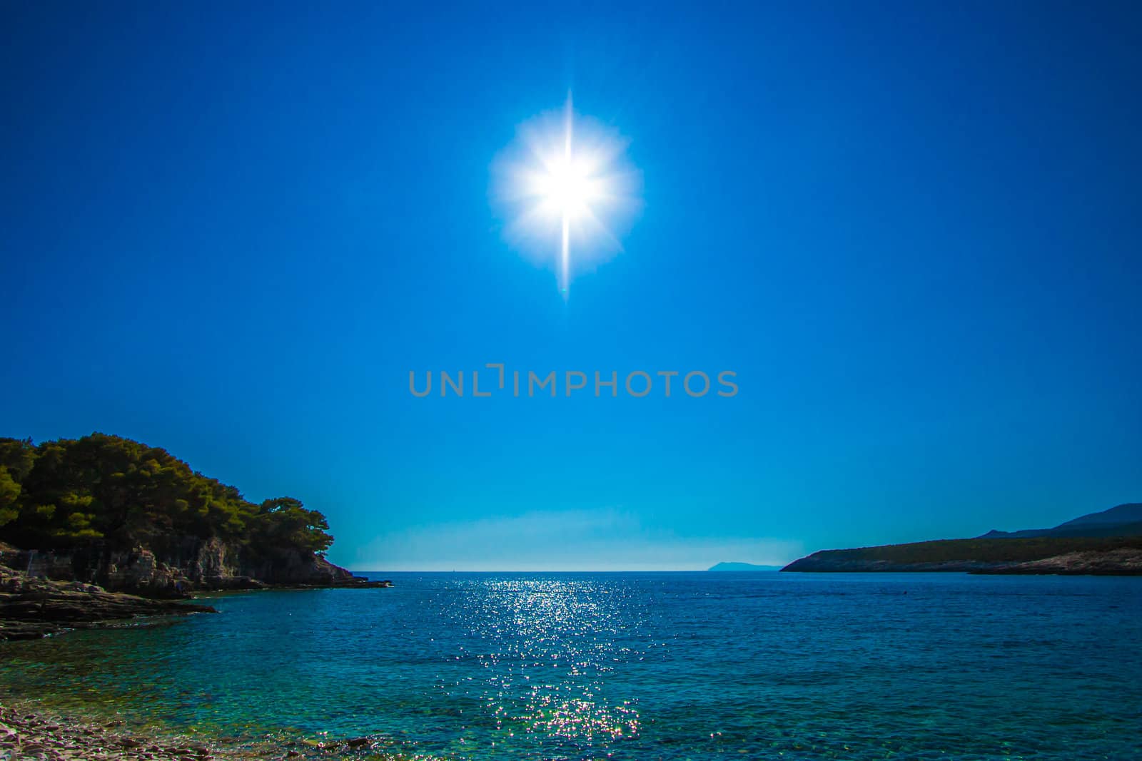 shining sun on the beach by NagyDodo