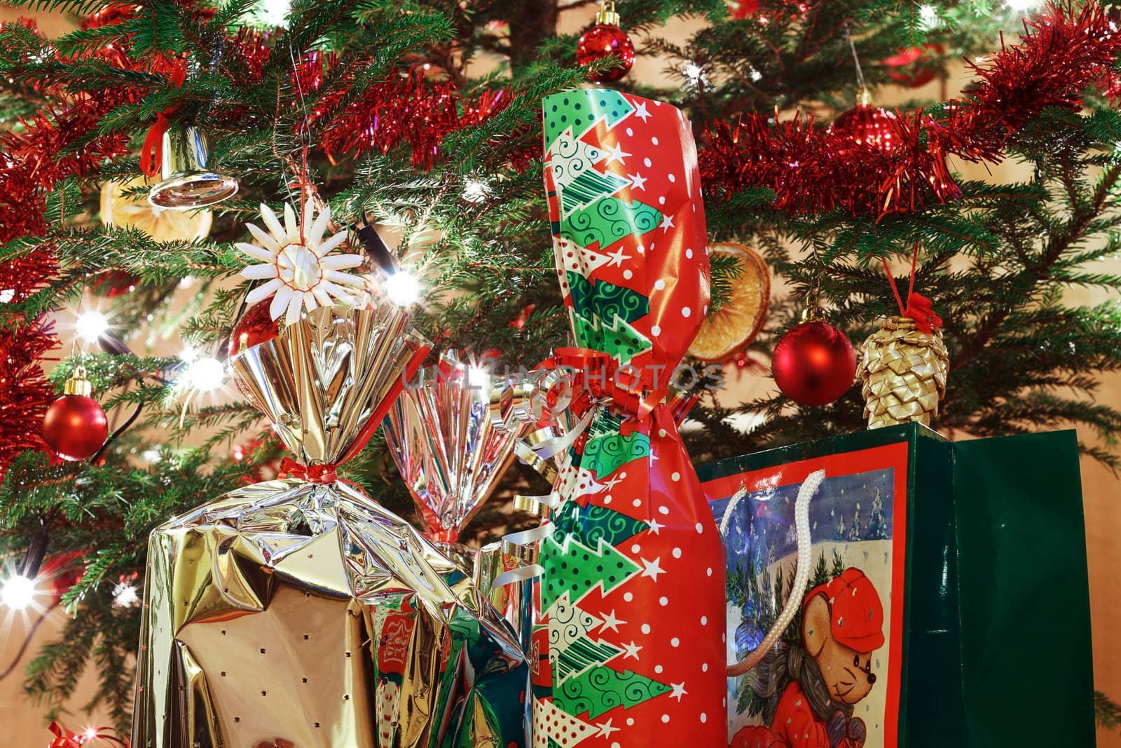 decorated Christmas Tree and Christmas gift boxes 