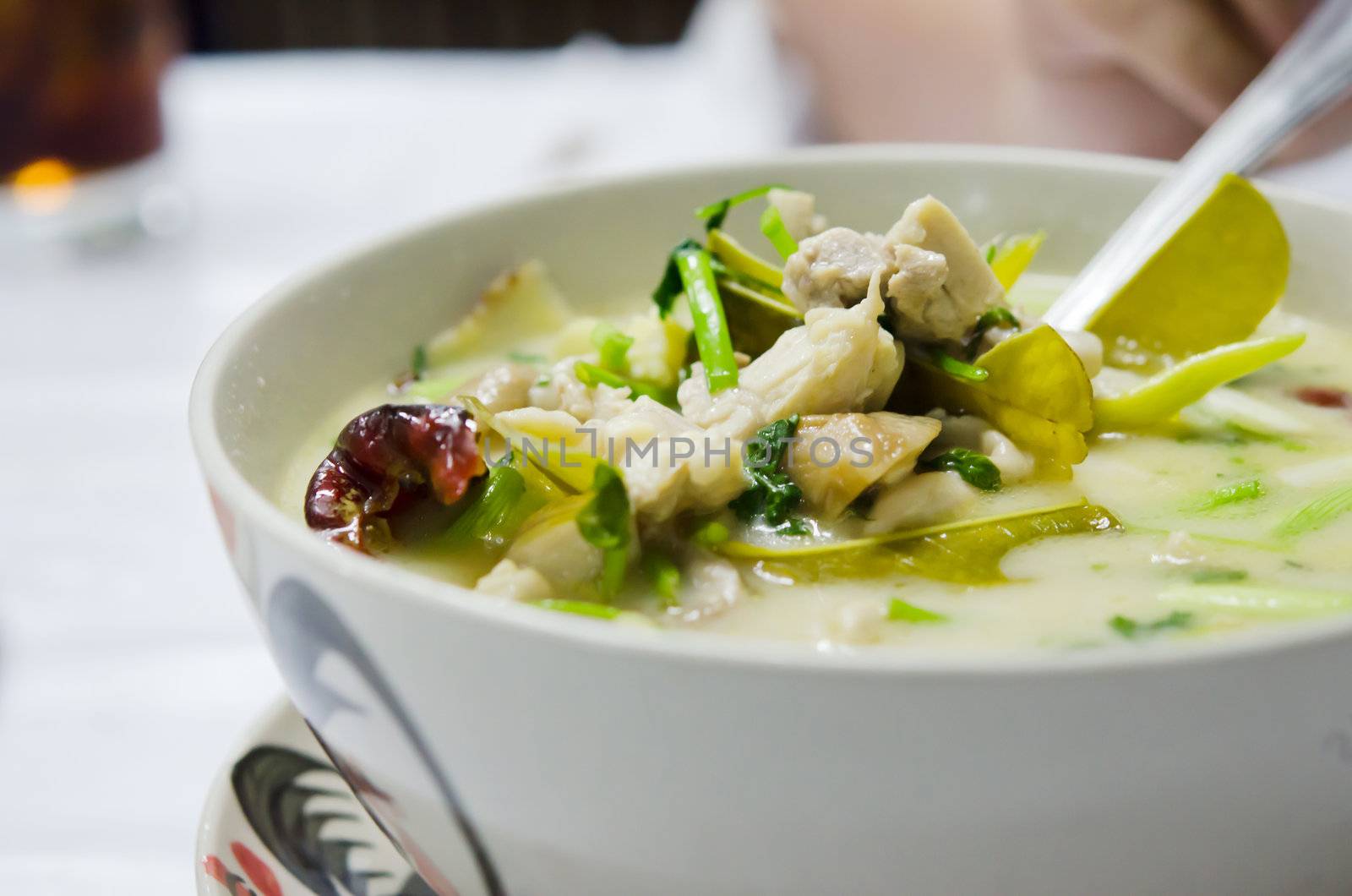 thai curry made from chicken , vegetable and coconut milk