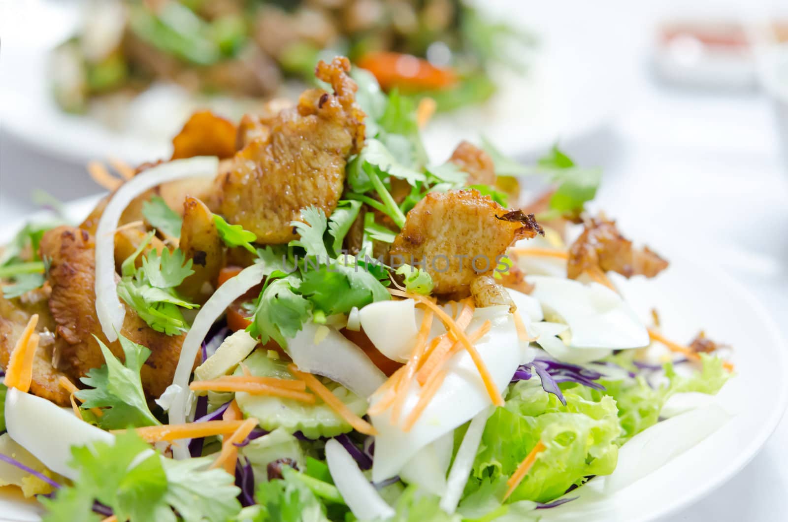 Caesar Salad with fried chicken  and  fresh vegetable