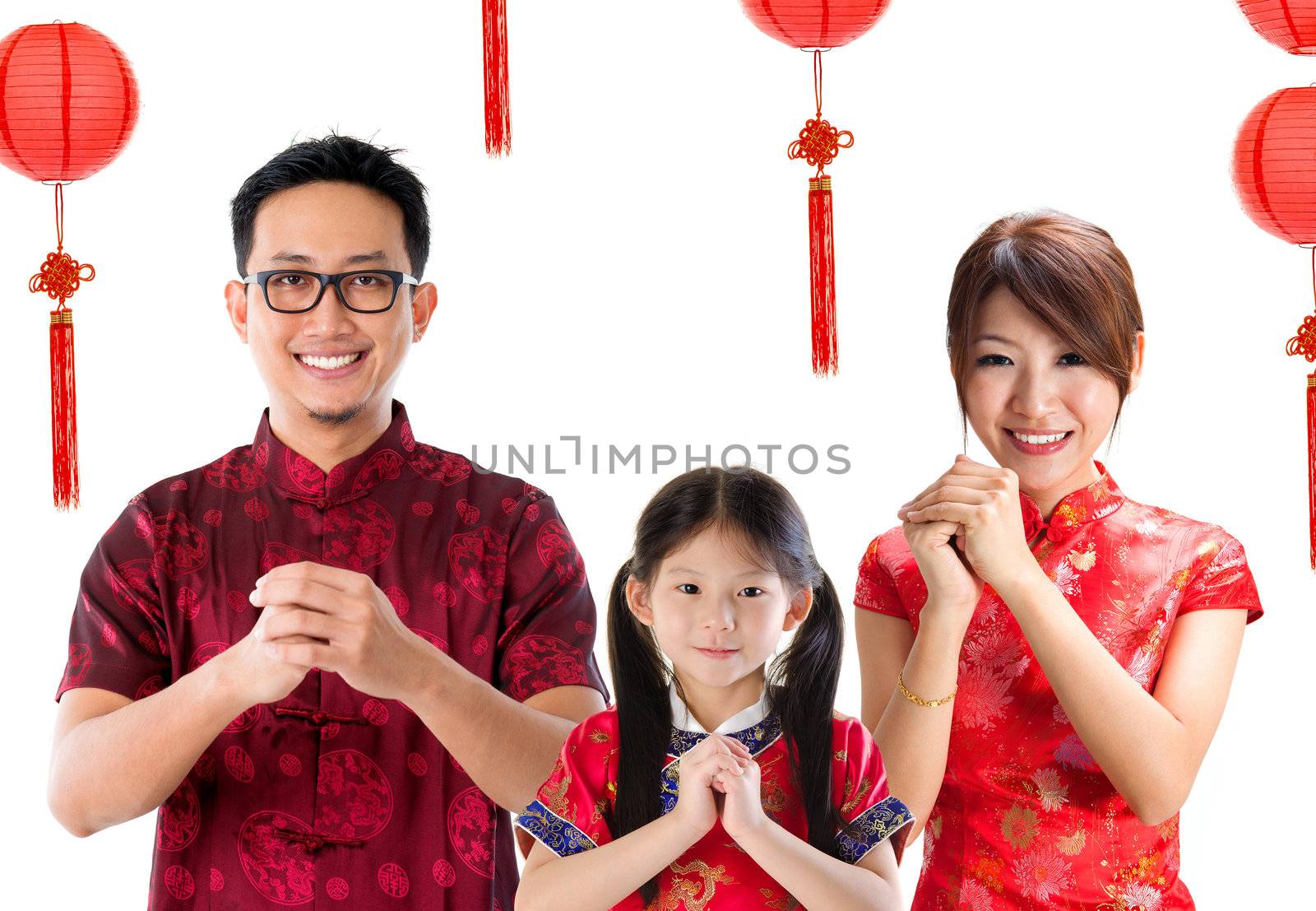 Chinese family greeting by szefei