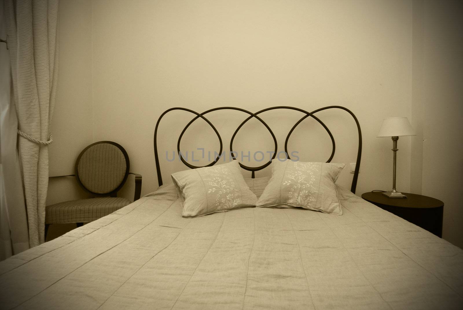vintage bedroom by sarkao