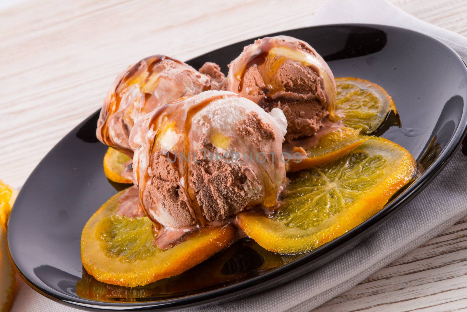 chocolate vanilla ice  with roasted ones orange