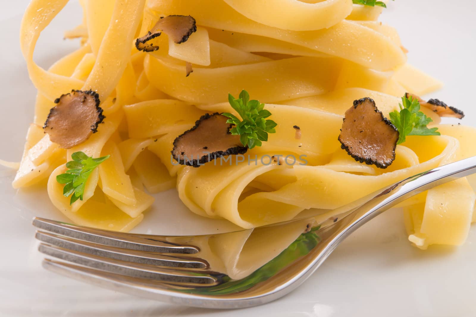 tagliatelle with summer truffle by Darius.Dzinnik