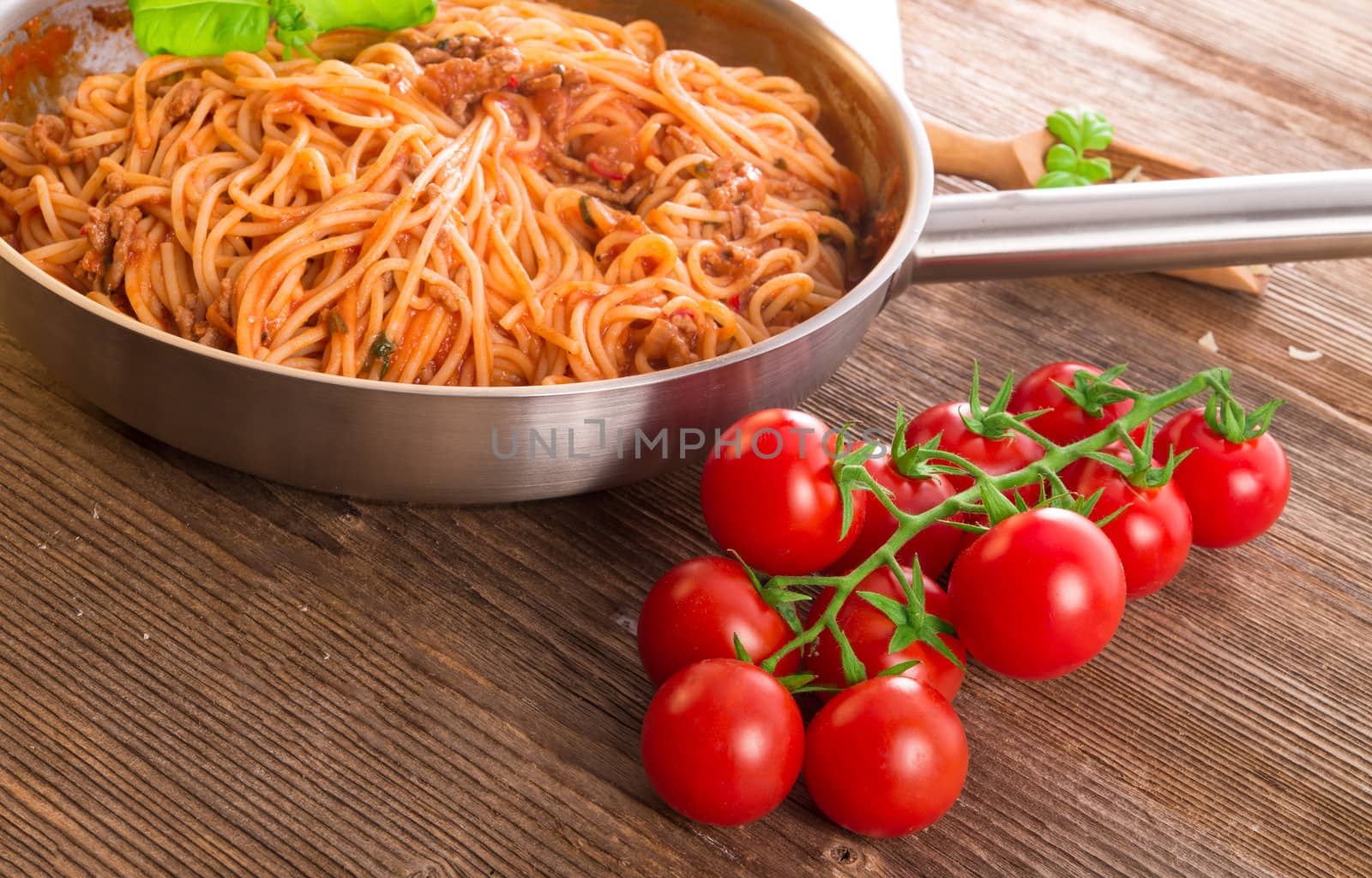 spaghetti bolognese