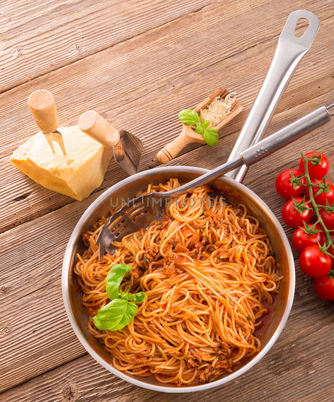 spaghetti bolognese