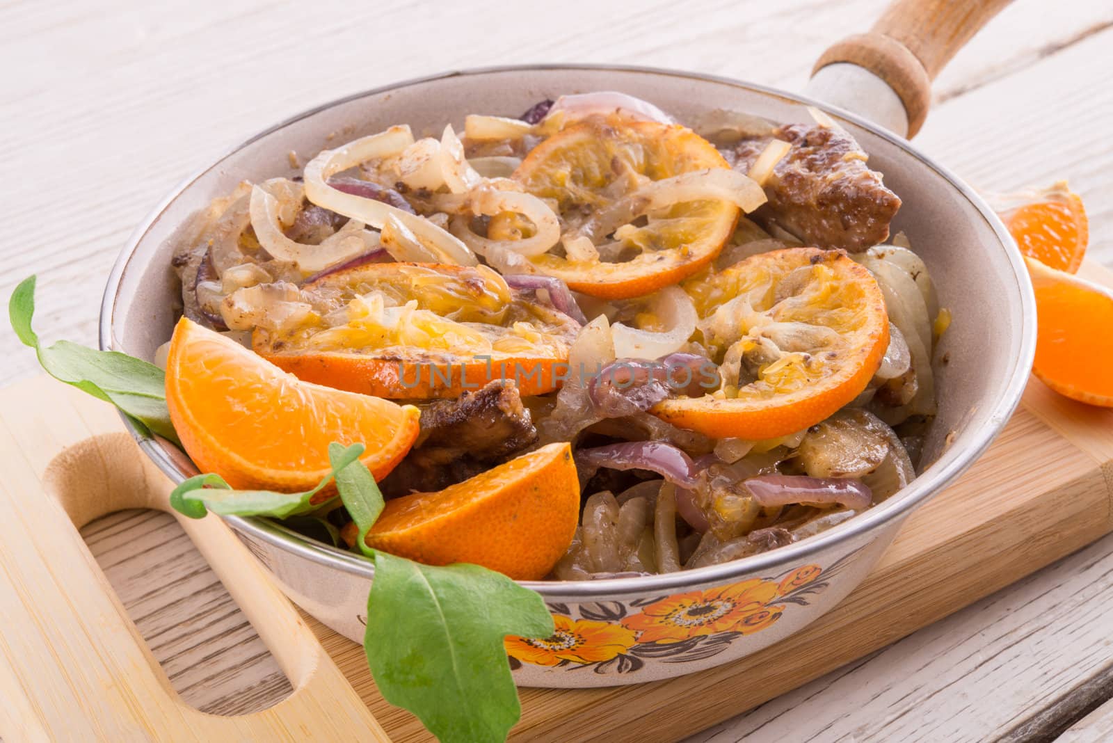 Liver with onion-orange sauce