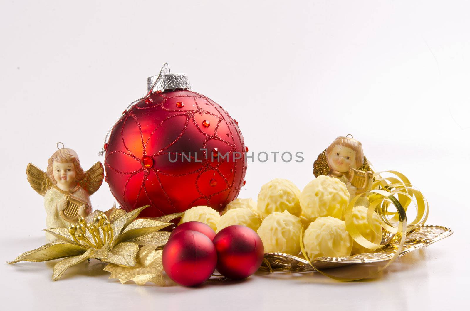 Christmas decoration by Darius.Dzinnik