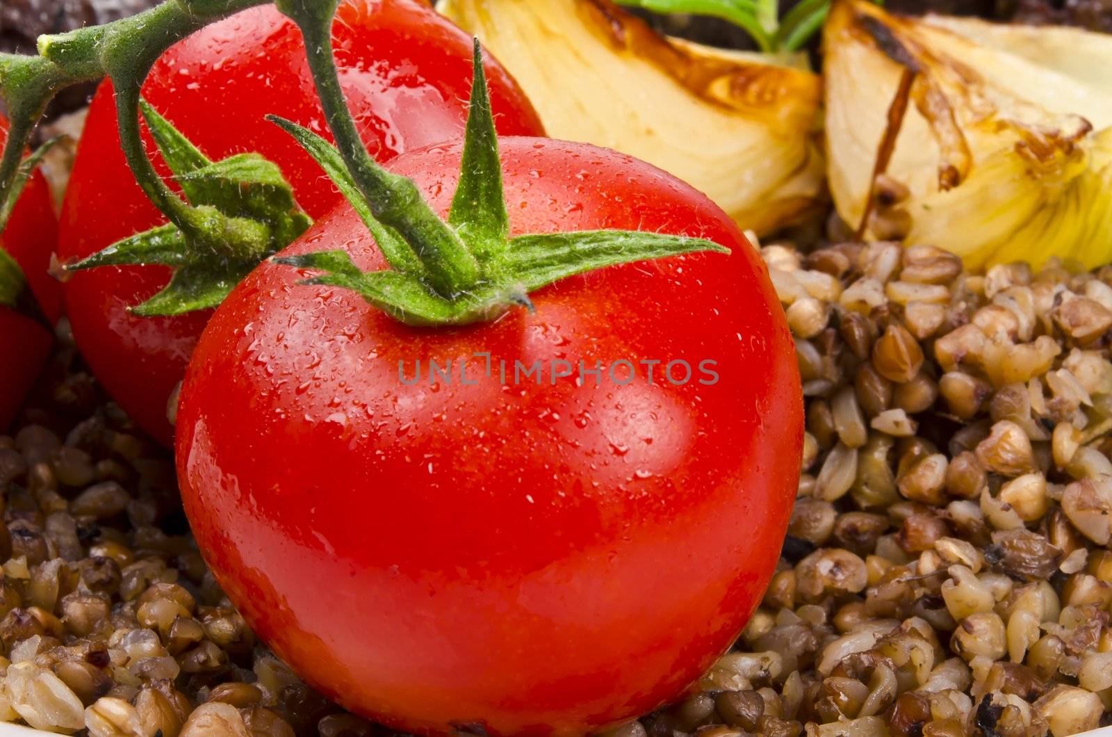 Roasted tomatoes by Darius.Dzinnik