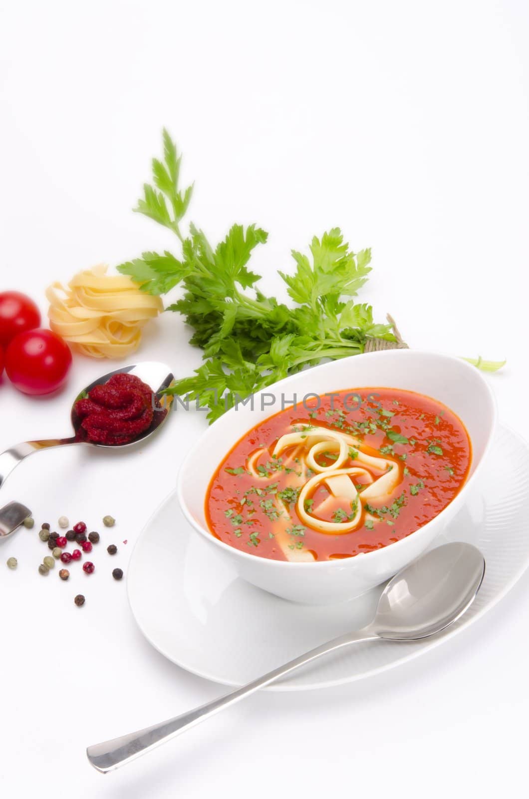 Tomatensuppe by Darius.Dzinnik