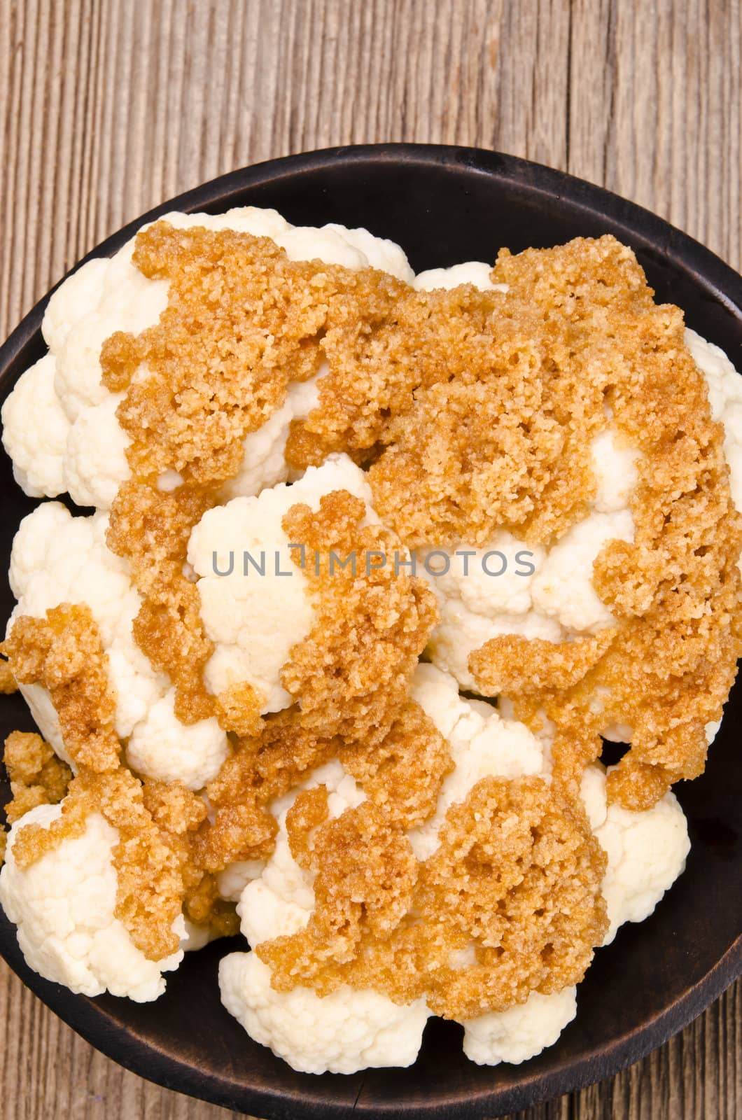 Cauliflower with breadcrumbs by Darius.Dzinnik