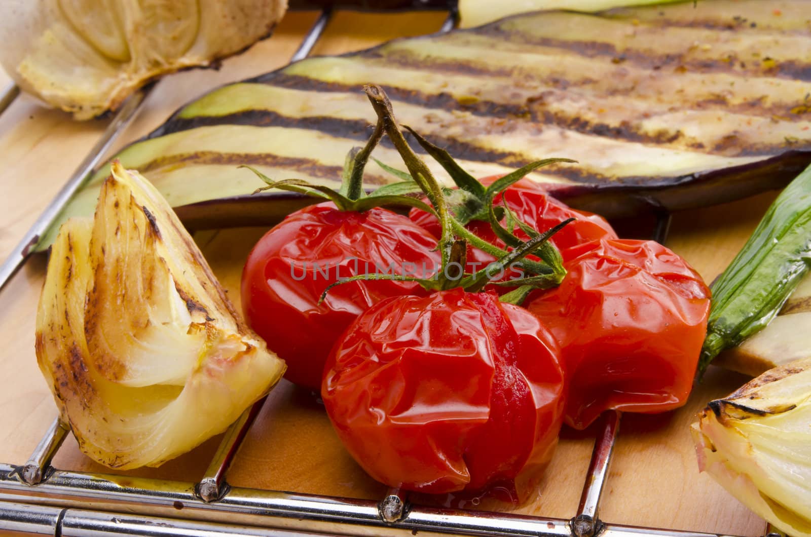 Grilled vegetables by Darius.Dzinnik