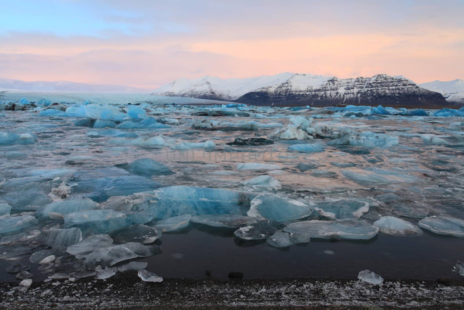 The glacier lagoon at sunrise in vatnajokull national parl