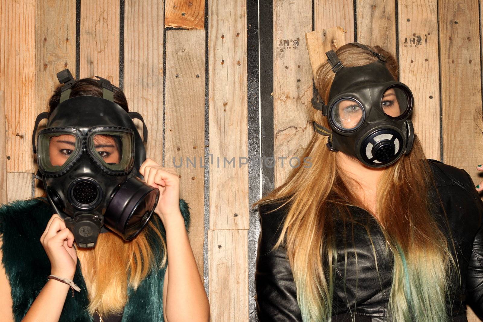 Women with gasmasks by hlehnerer