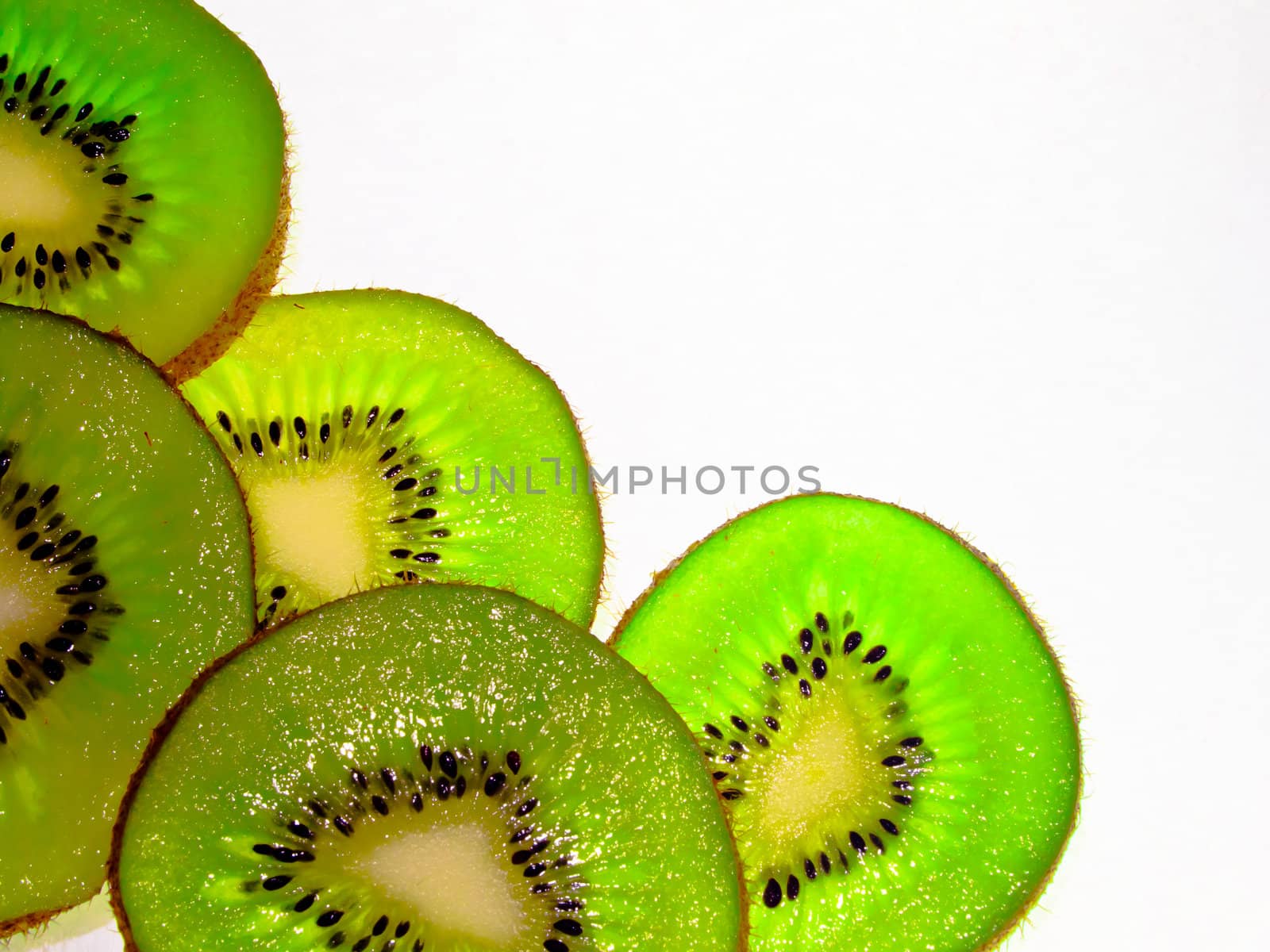 Slice kiwi4 by gjeerawut