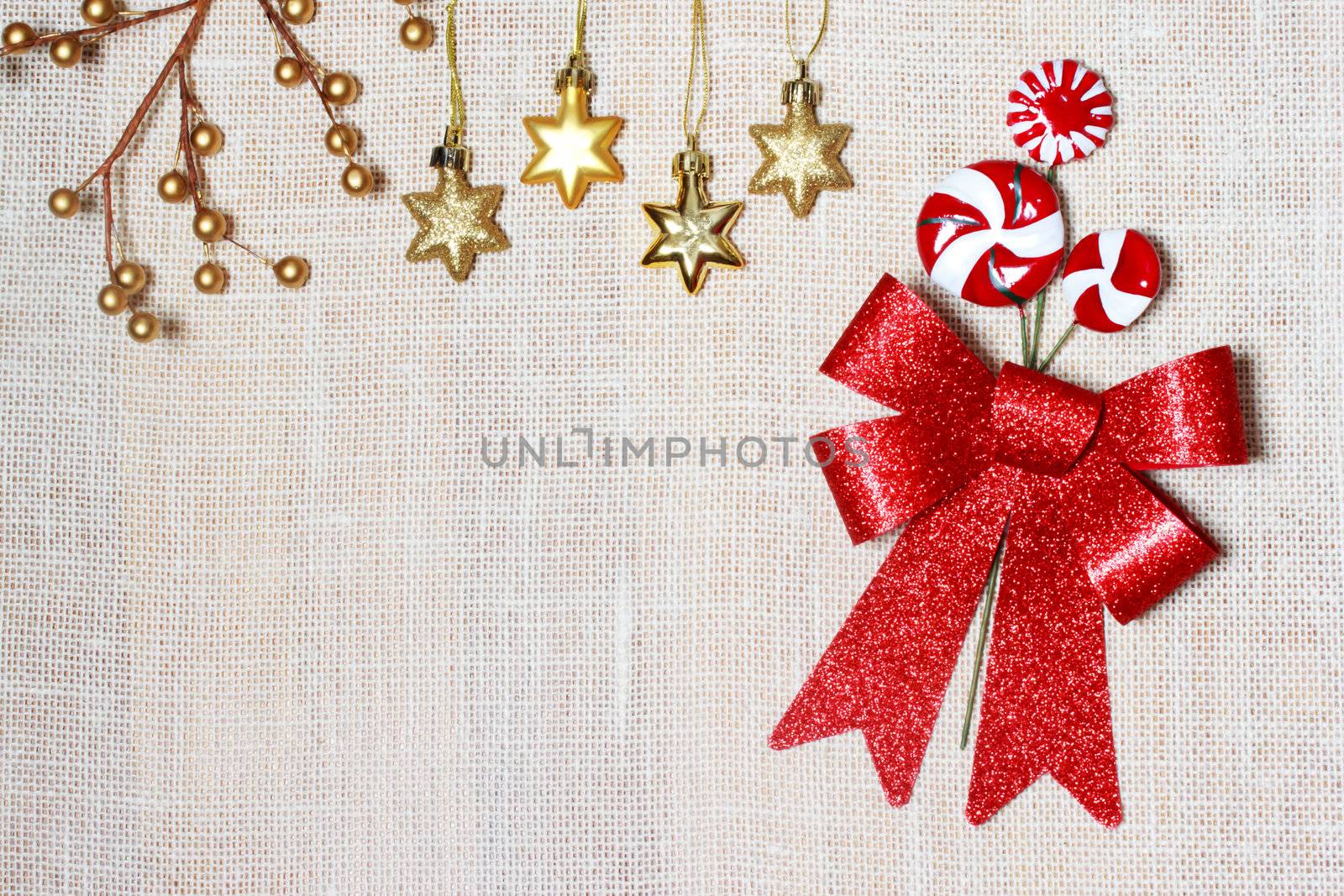 Christmas Burlap Backdrop with Bow and Candy