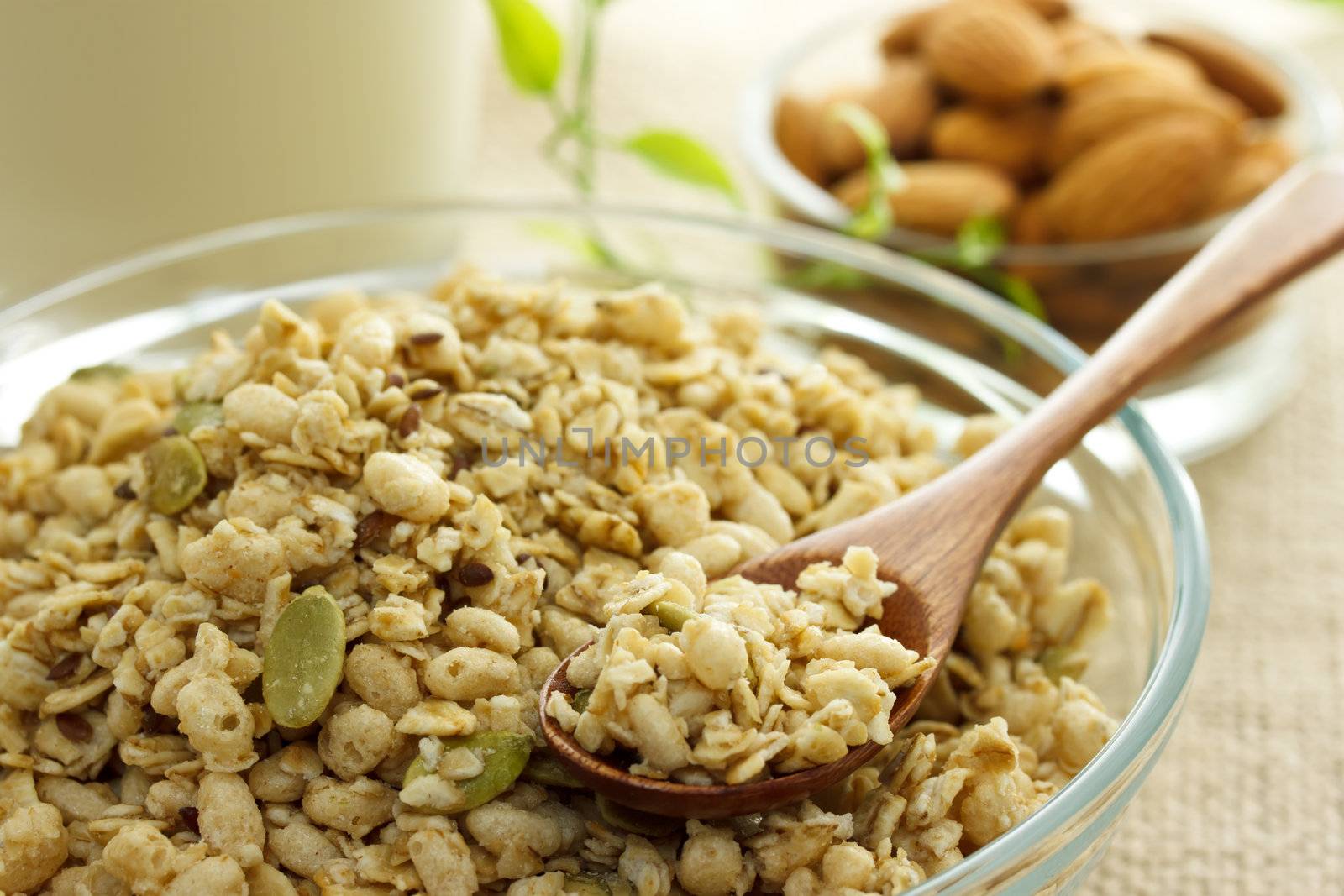 Whole grain cereal with milk and almond