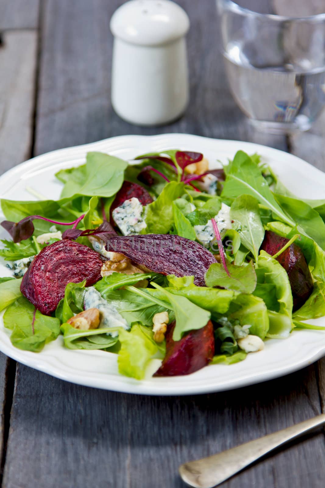 Roasted Beetroot with Blue cheese salad by vanillaechoes