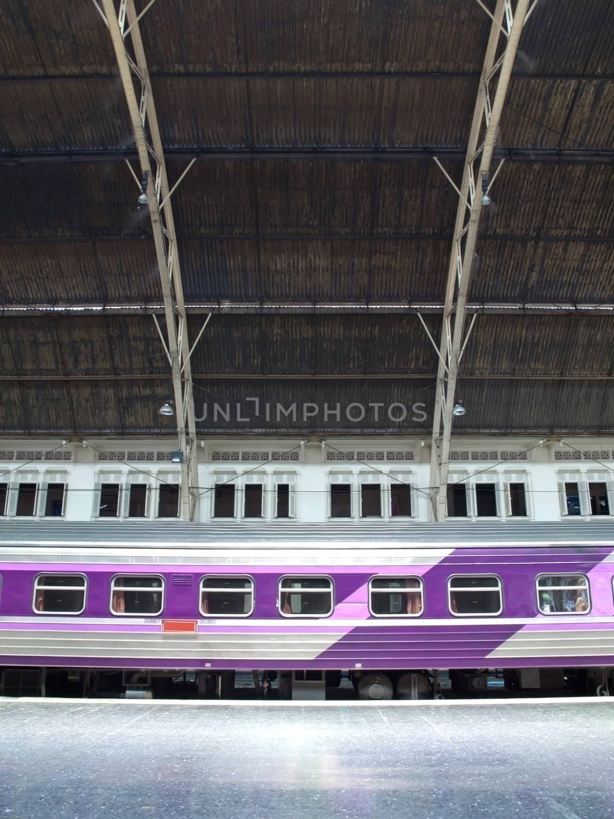 Hua Lamphong railway station by Exsodus