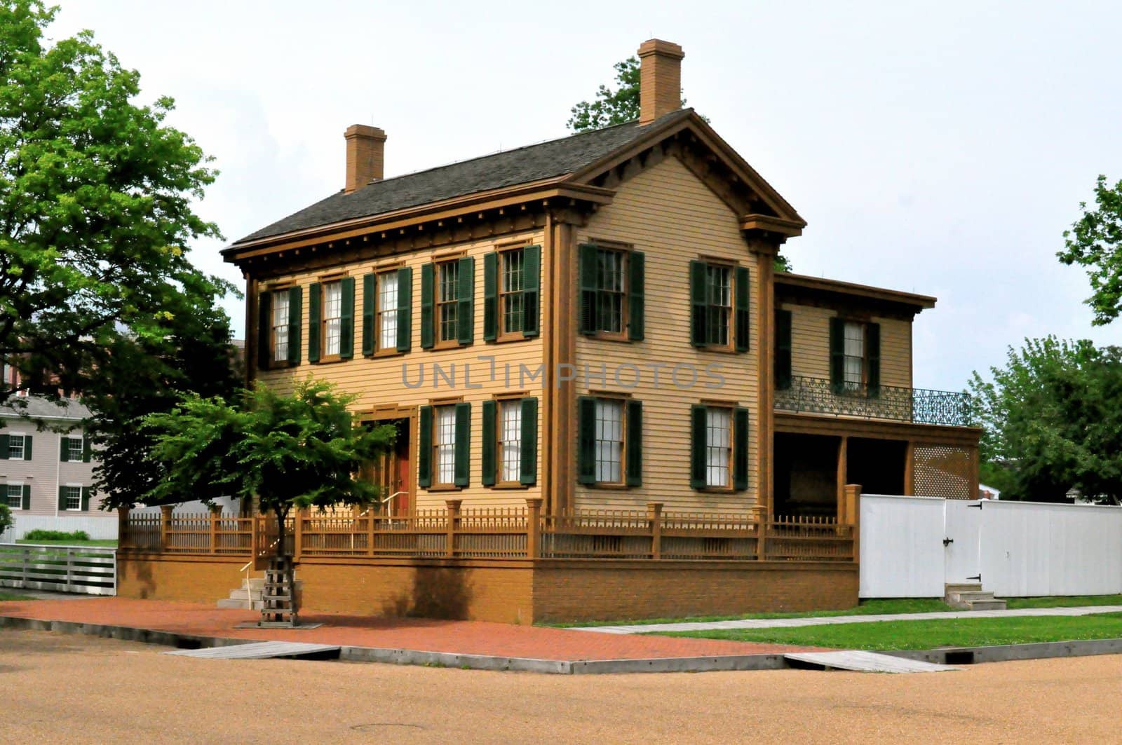  Lincoln Home
