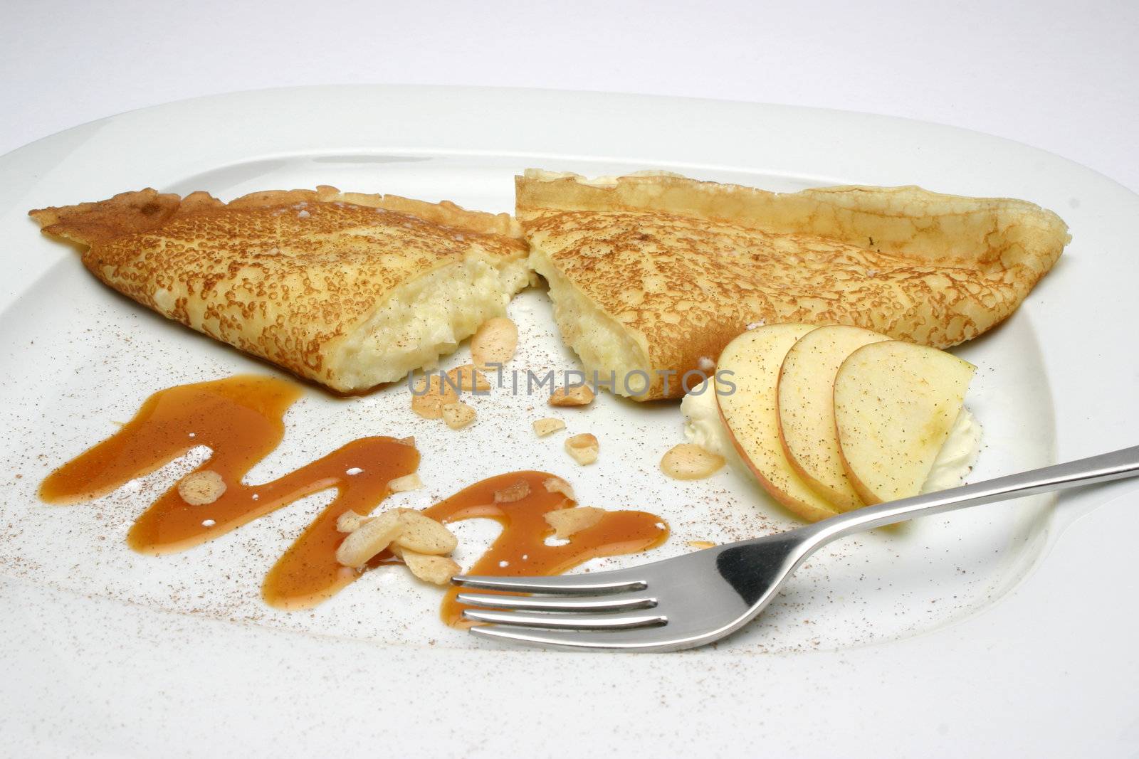 sweet crepe served in plate for desert







honey, sweet, crepe, apple, plate, fork, breakfast, desert, food