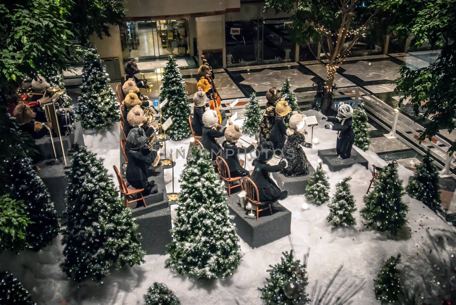robotic bears playing at concert in the mall during christmas