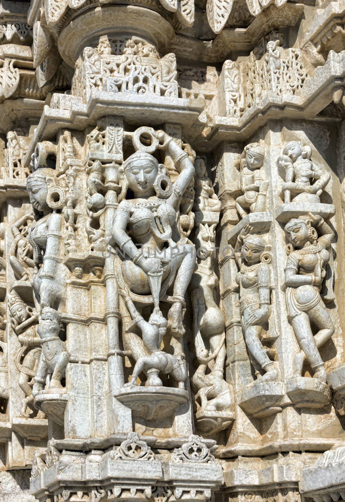  Ancient Sun Temple in Ranakpur. Jain Temple Carving.  Ranakpur, Rajasthan, Pali District, Udaipur, India. Asia.