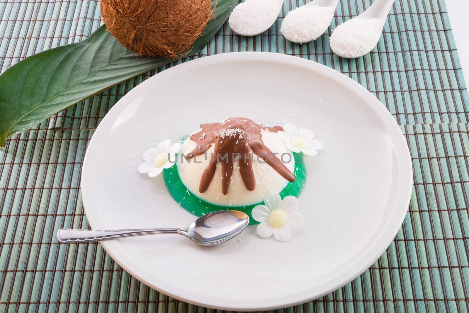 Kissel with coconut palm curd by Darius.Dzinnik