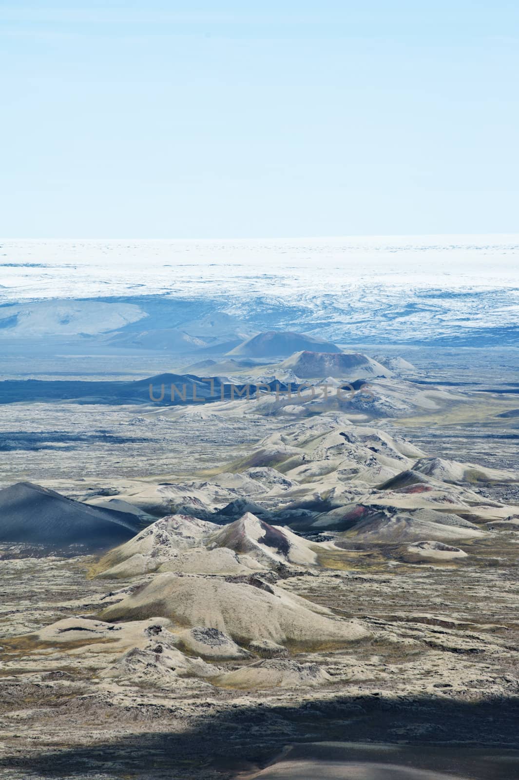 Lakagigar is a row of appox. 130 volcanic craters on the Southern Iceland. The biggest one is the volcano Laki the eruption of which was one of the greatest disasters in the 18th century. 