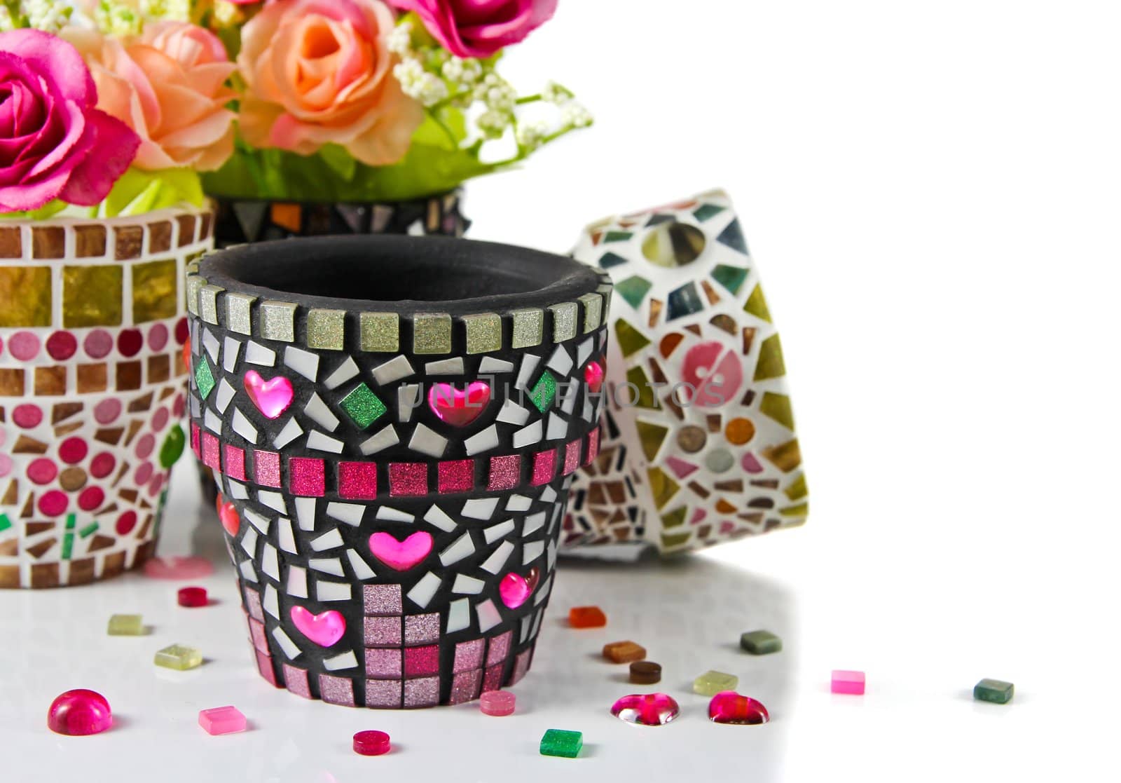 Mosaic flower pot. I made myself mosaic flower pot. by Myimagine