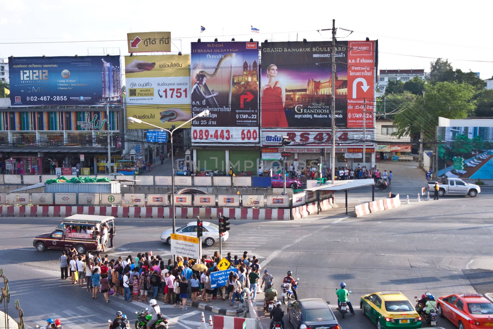 BANGKOK - DEC 23: Daily traffic jam in the afternoon on dec 23, 2012 in Bangkok, Thailand. Traffic jams remains constant problem in Bangkok despite rapid development of public transportation system.