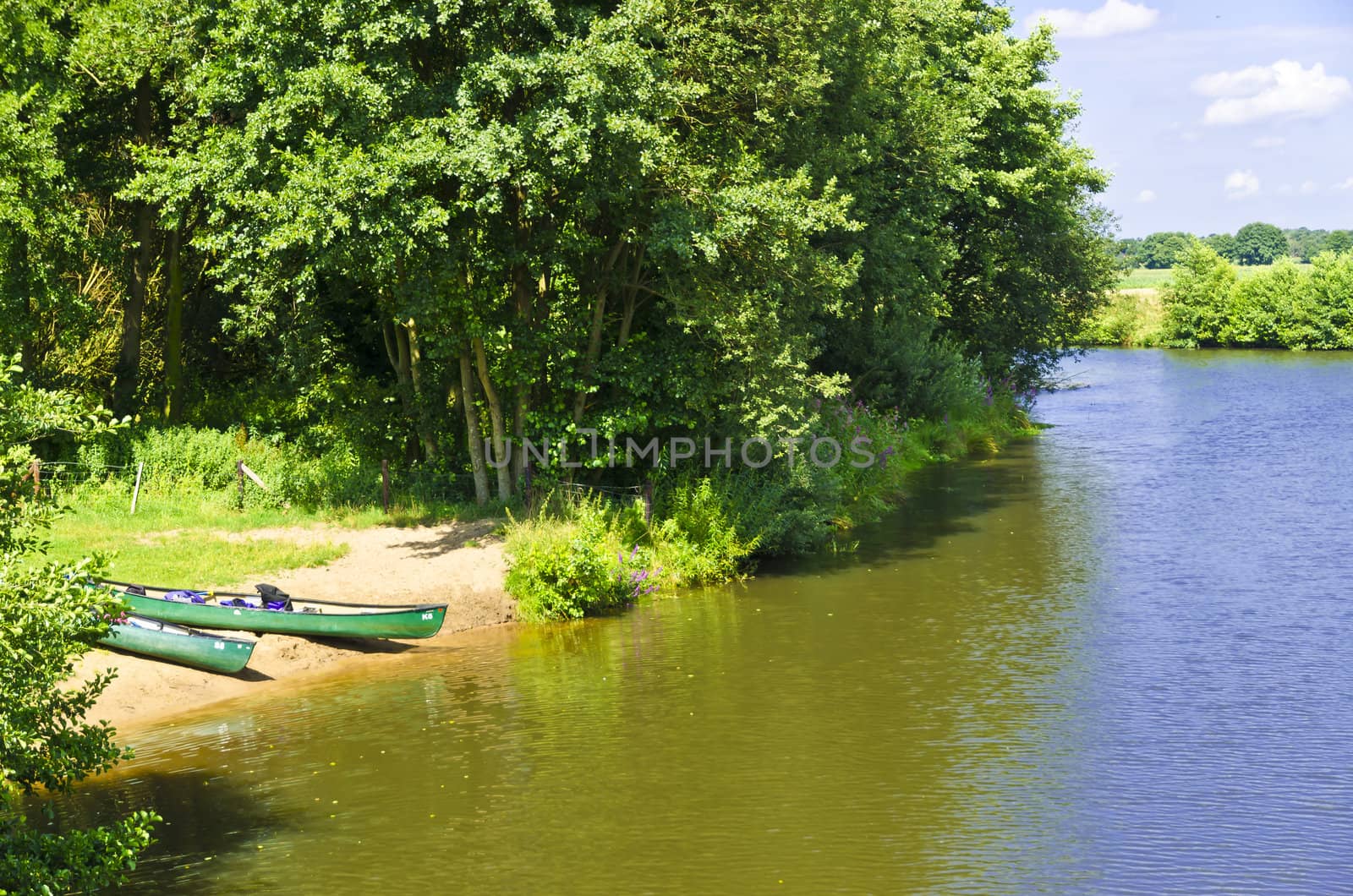 Canoe by Darius.Dzinnik