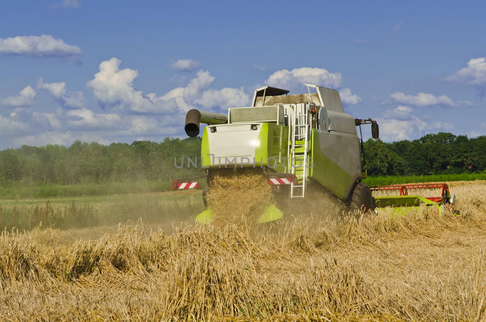 Combine harvester