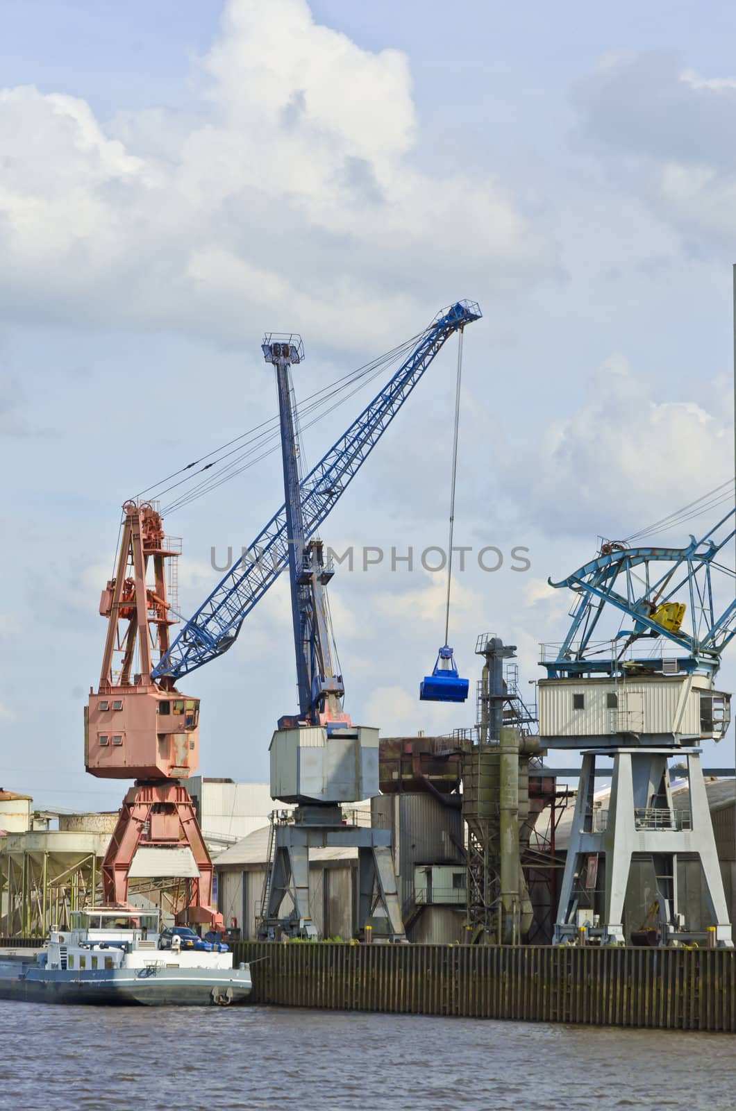  the industrial port  by Darius.Dzinnik