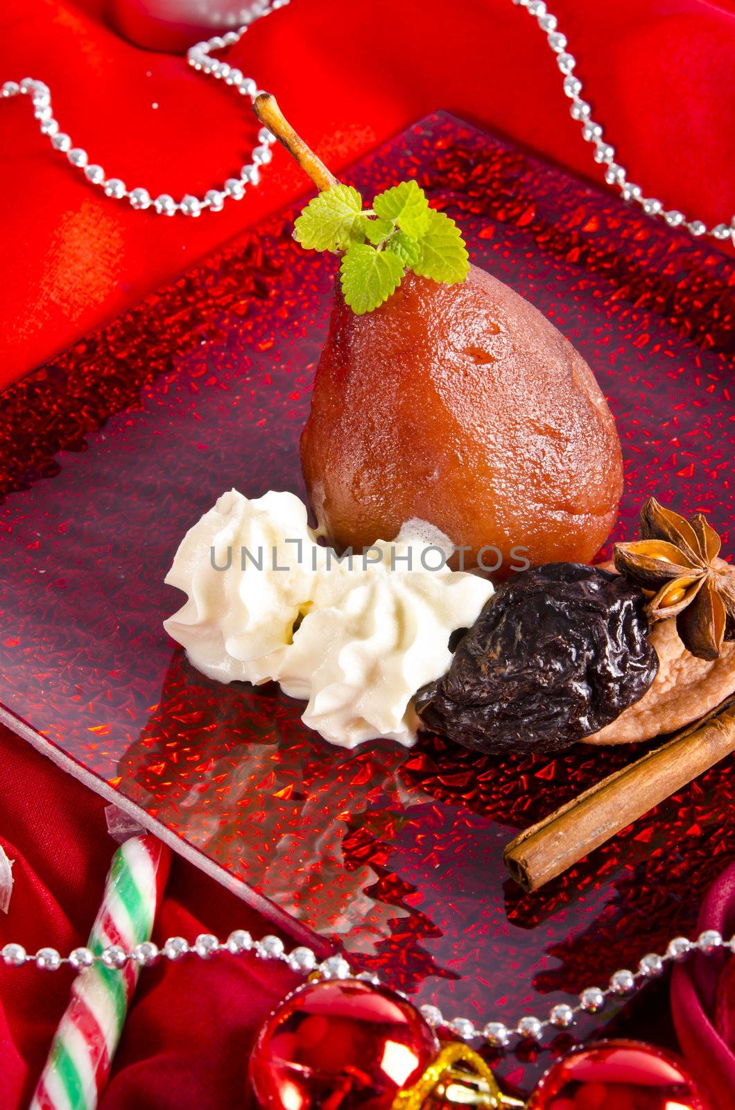 pear helene in red wine with spices