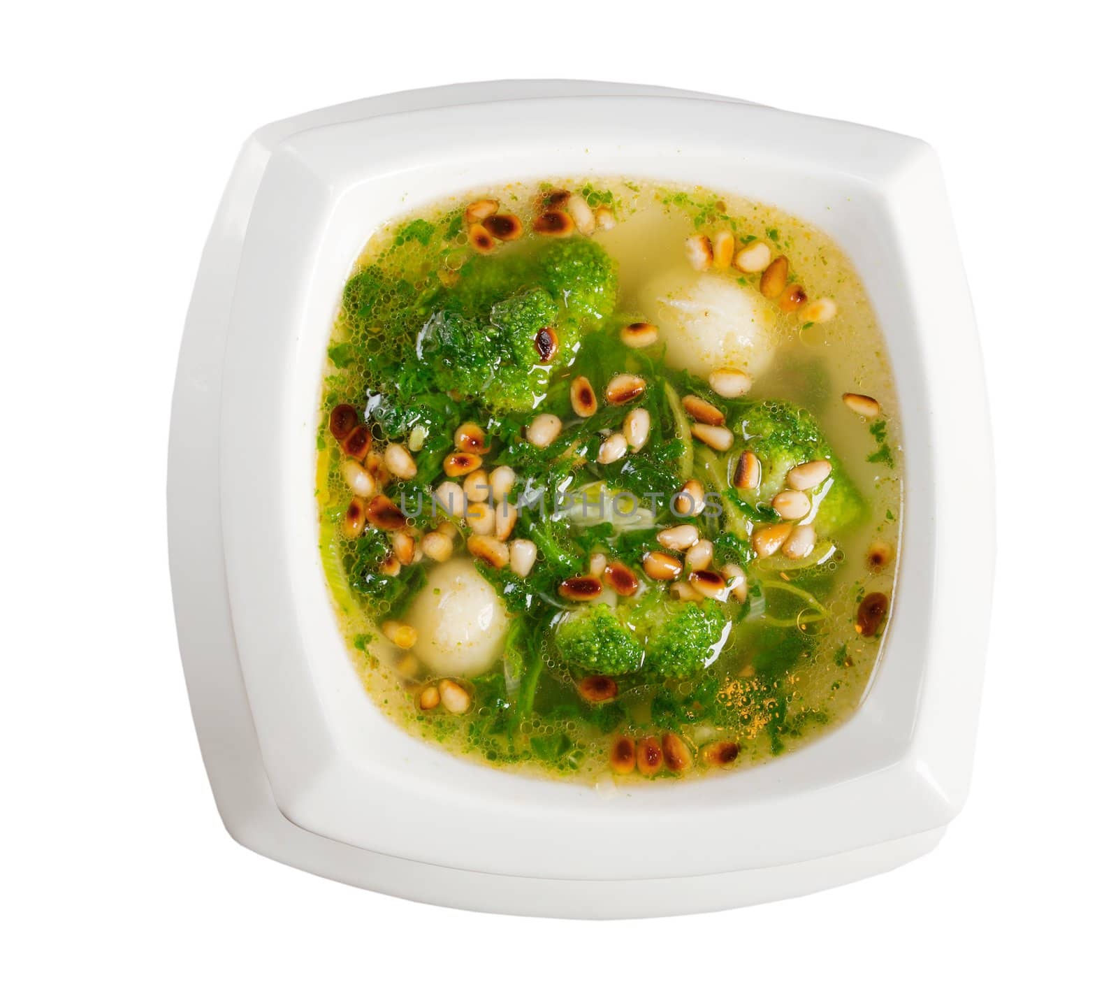 vegetable soup with broccoli and Pine nut