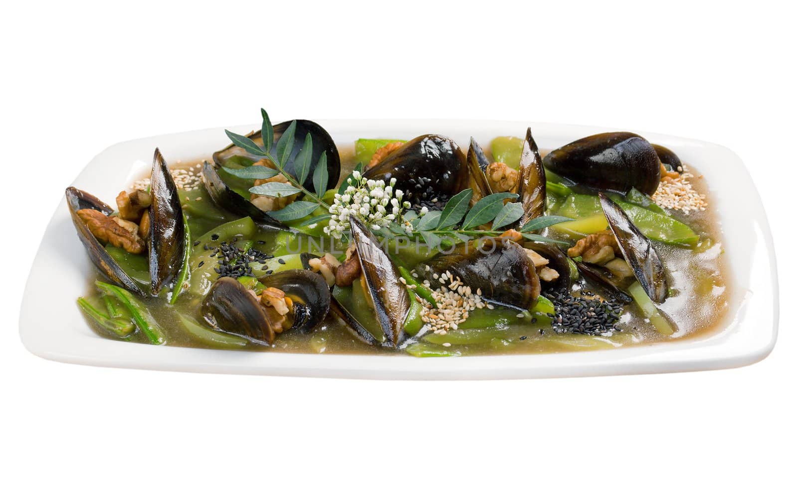 mussels with vegetable and nut.Chinese style