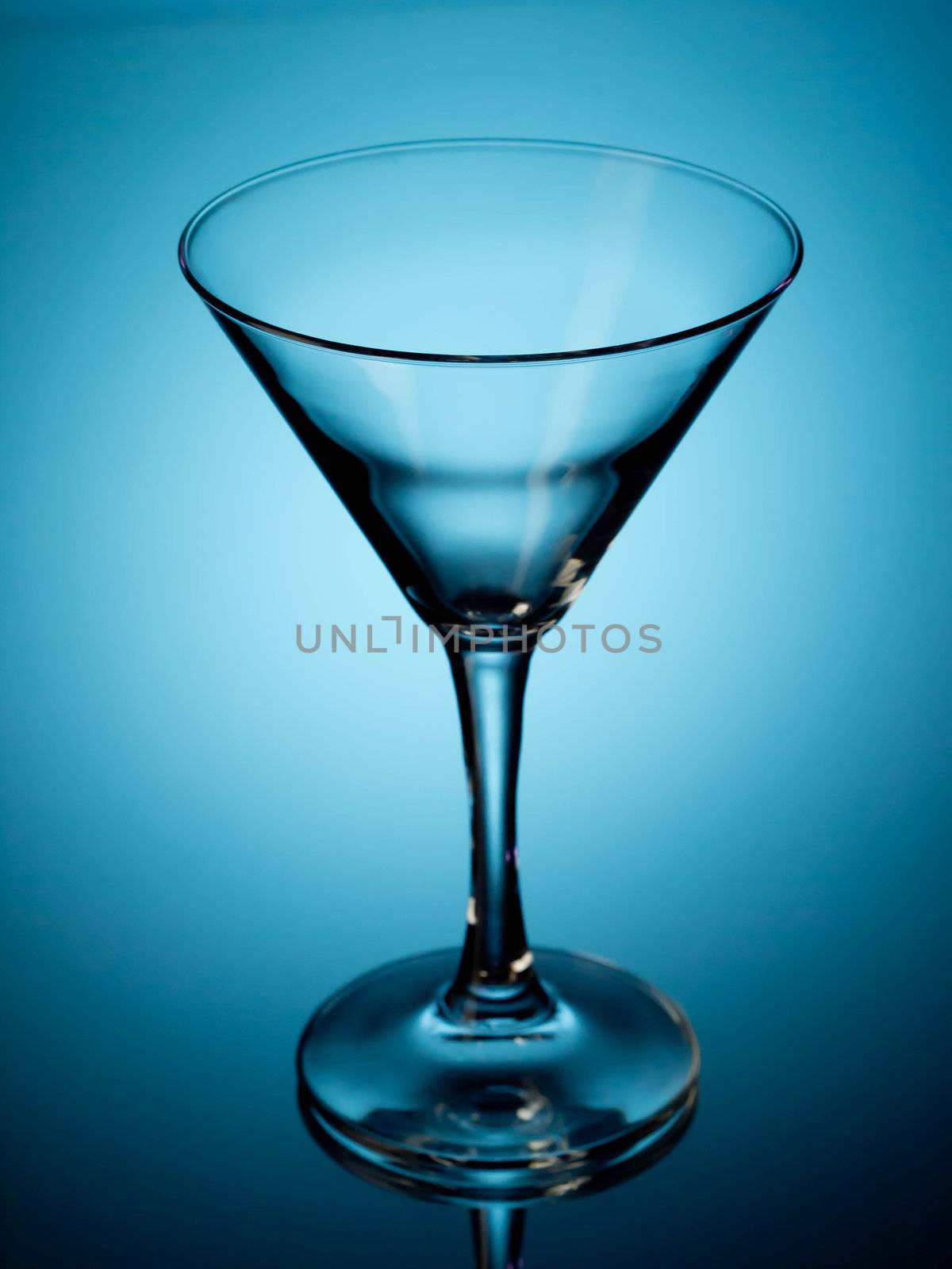 Martini glass by Alex_L
